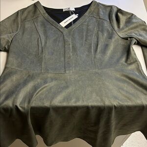 Agnes Orinda Olive V-Neck Dress Size 3X